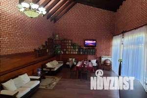 Дом 250м², 3-этажный, посуточно,