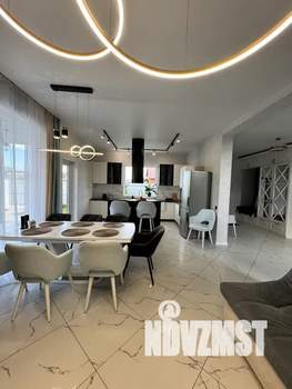 Дом 240м², 2-этажный, посуточно,