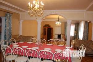 Дом 600м², 3-этажный, посуточно,