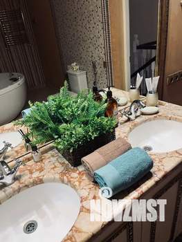 Дом 250м², 2-этажный, посуточно,