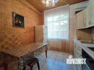 Дом 320м², 2-этажный, на длительный срок,