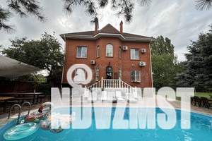 Дом 600м², 4-этажный, посуточно,