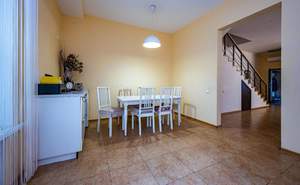 Дом 130м², 2-этажный, на длительный срок,