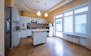 Дом 130м², 2-этажный, на длительный срок,