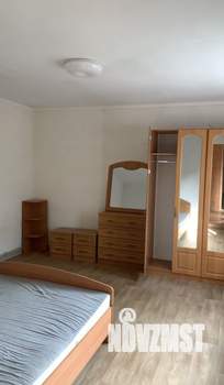 Дом 200м², 2-этажный, на длительный срок,