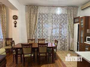 Дом 243м², 2-этажный, на длительный срок,