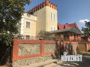 Дом 600м², 3-этажный, посуточно,