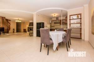 Дом 800м², 2-этажный, посуточно,