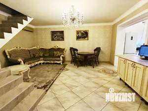 Дом 235м², 2-этажный, на длительный срок,