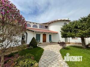 Дом 395м², 2-этажный, на длительный срок,