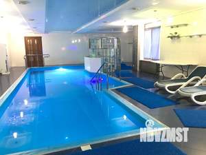 Дом 700м², 2-этажный, посуточно,