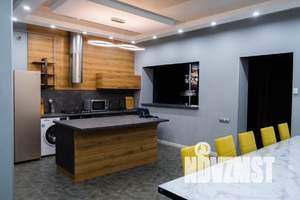 Дом 280м², 3-этажный, посуточно,