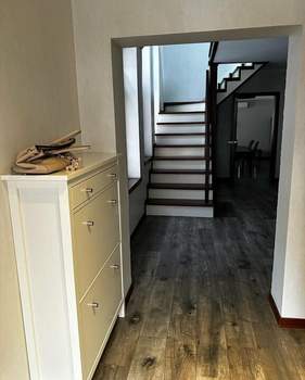 Дом 150м², 2-этажный, на длительный срок,