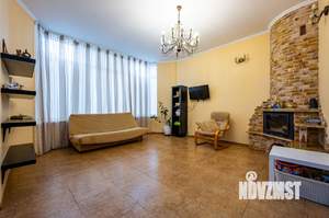 Дом 130м², 2-этажный, на длительный срок,