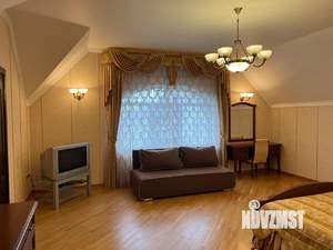 Дом 300м², 2-этажный, посуточно,