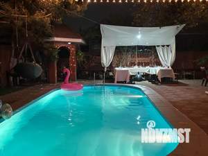 Дом 600м², 3-этажный, посуточно,