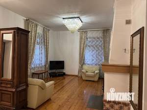 Дом 243м², 2-этажный, на длительный срок,