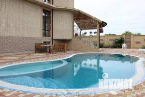 Дом 550м², 3-этажный, посуточно,