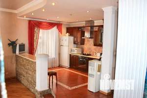 Дом 600м², 3-этажный, посуточно,