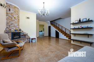 Дом 130м², 2-этажный, на длительный срок,