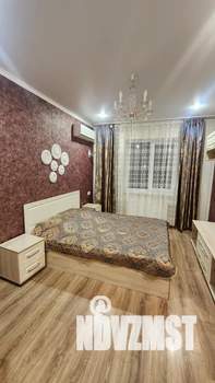 Дом 350м², 2-этажный, посуточно,