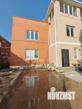 Таунхаус 100м², 3-этажный, на длительный срок,