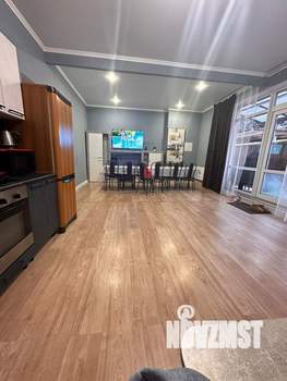 Дом 200м², 2-этажный, посуточно,