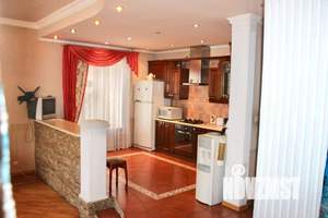 Дом 600м², 2-этажный, посуточно,