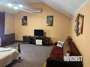 Дом 700м², 2-этажный, посуточно,