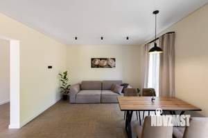 Дом 99м², 2-этажный, на длительный срок,