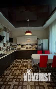 Дом 245м², 2-этажный, посуточно,