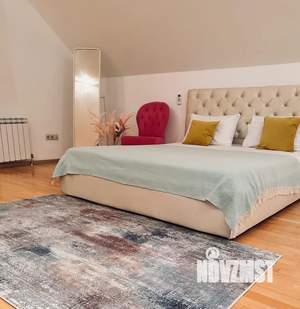 Дом 350м², 3-этажный, посуточно,