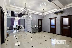 Дом 242м², 2-этажный, участок 6 сот.