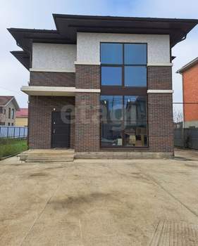 Дом 182м², 2-этажный, участок 10 сот.