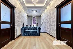 Дом 242м², 2-этажный, участок 6 сот.