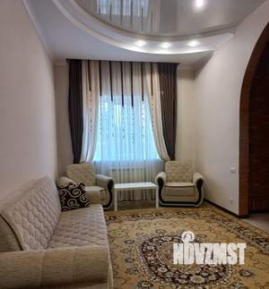 Дом 287м², 3-этажный, участок 4 сот.