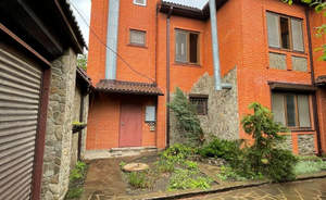 Дом 305м², 3-этажный, участок 7 сот.