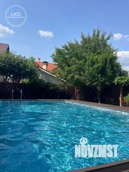 Дом 220м², 2-этажный, участок 6 сот.