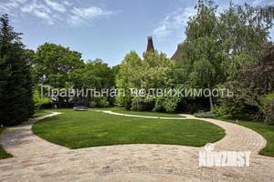 Дом 600м², 2-этажный, участок 30 сот.