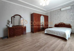 Дом 360м², 3-этажный, участок 8 сот.