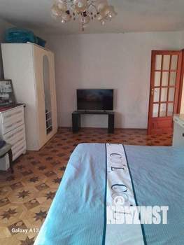 Дом 263м², 2-этажный, участок 8 сот.