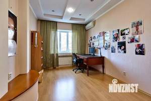 Дом 168м², 2-этажный, участок 7 сот.