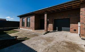 Дом 196м², 1-этажный, участок 6 сот.