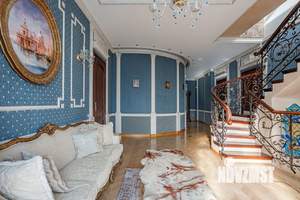 Дом 586м², 3-этажный, участок 9 сот.