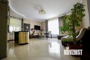 Дом 315м², 2-этажный, участок 5 сот.