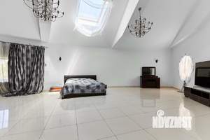 Дом 1100м², 3-этажный, участок 18 сот.