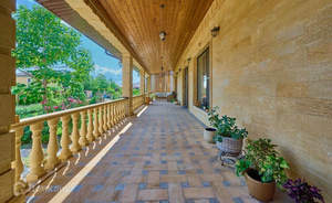 Дом 554м², 2-этажный, участок 16 сот.