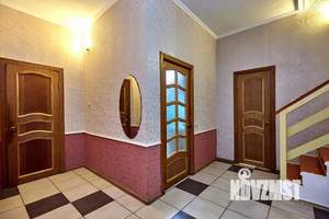 Дом 212м², 2-этажный, участок 12 сот.