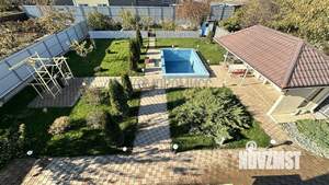 Дом 304м², 2-этажный, участок 10 сот.