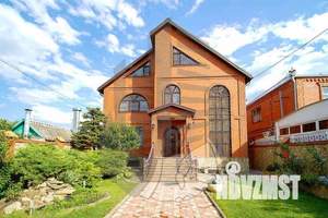 Дом 495м², 3-этажный, участок 11 сот.